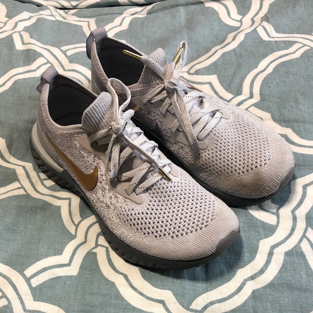 Nike Tennis Shoes